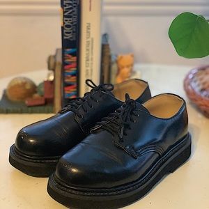 RARE vintage alp boots made w real Leather/Has a scuff on Right shoe.